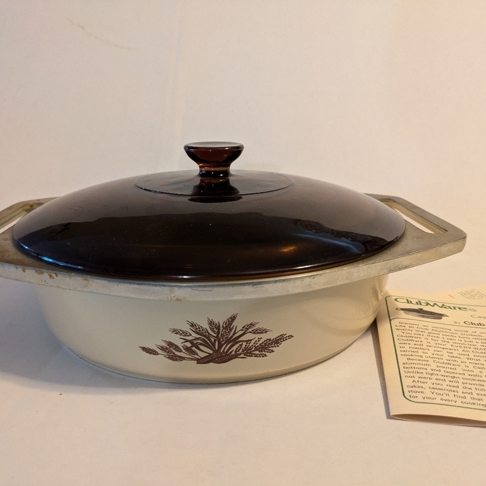 Vintage Clubware aluminum Casserole Dish W/ Original Lid 10” stove and oven safe